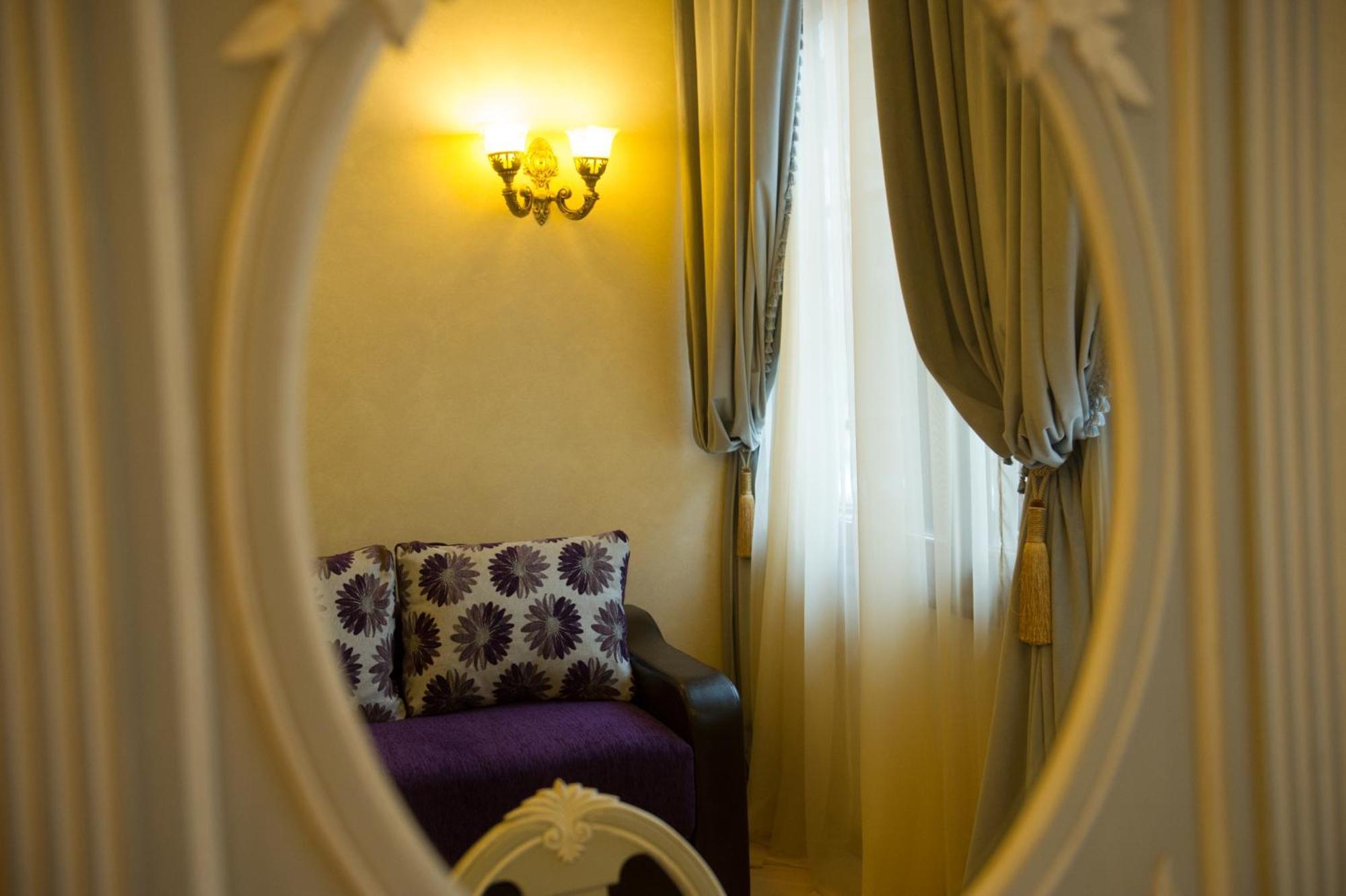 Regal 1880 Hotel Sinaia Bilik gambar