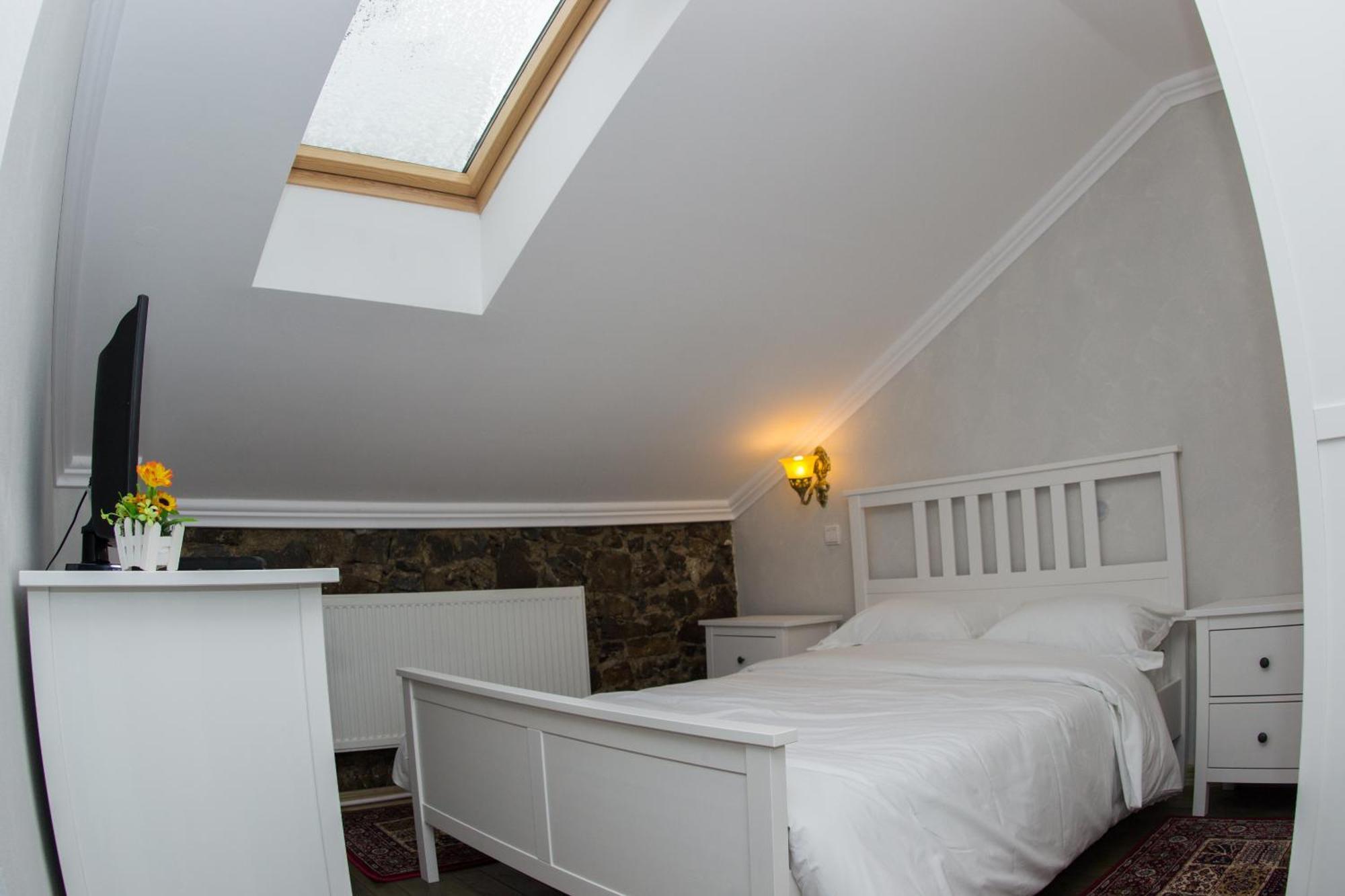 Regal 1880 Hotel Sinaia Bilik gambar